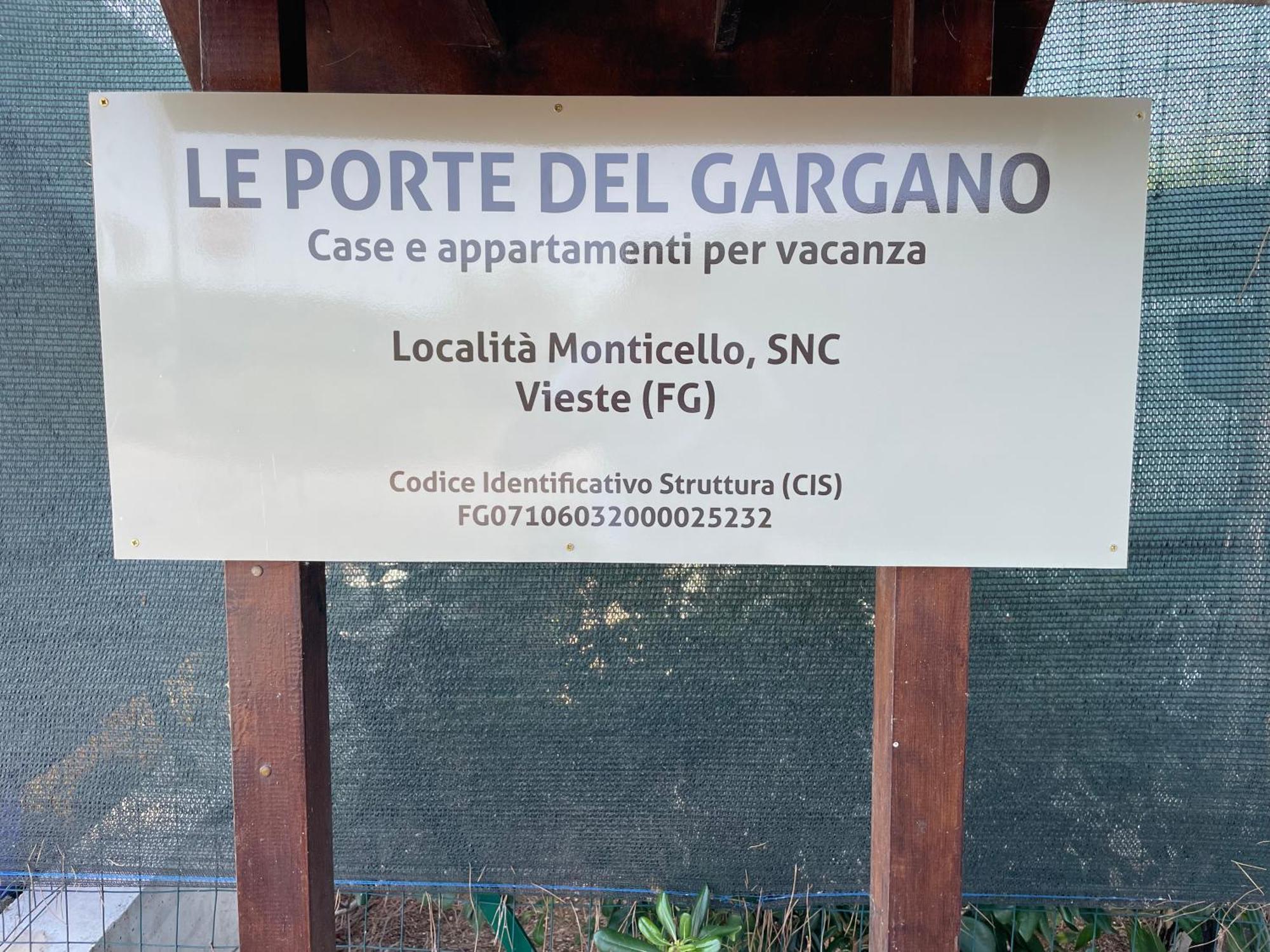 Appartamenti Le Porte Del Gargano 维耶斯泰 外观 照片